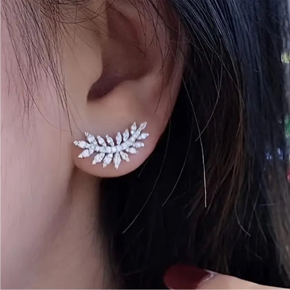 Elegant Leaf Earrings